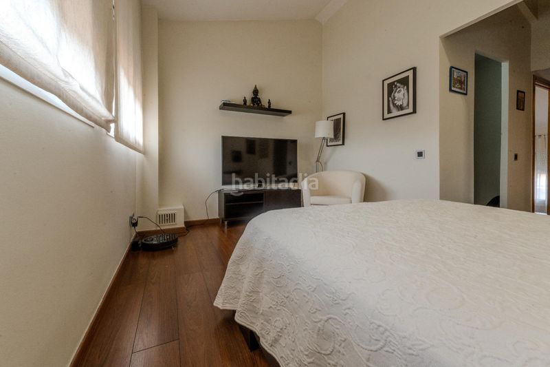 Foto a2d63b5e-0f19-46f3-b83e-e3d2b04a54f1. Casa amb calefacció aparcament piscina a Eixample - Can Bogunyà Castellar del Vallès