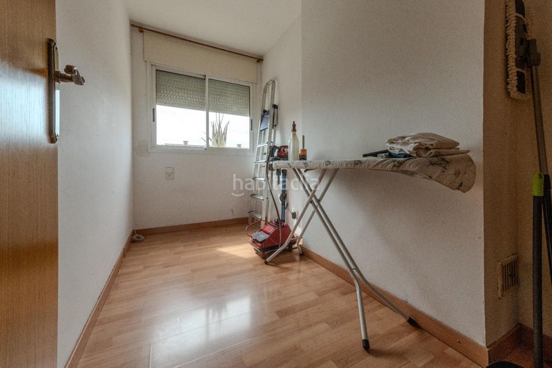 Foto c679fd89-ee1c-4c34-9aca-a3aab930475f. Casa amb calefacció aparcament piscina a Eixample - Can Bogunyà Castellar del Vallès