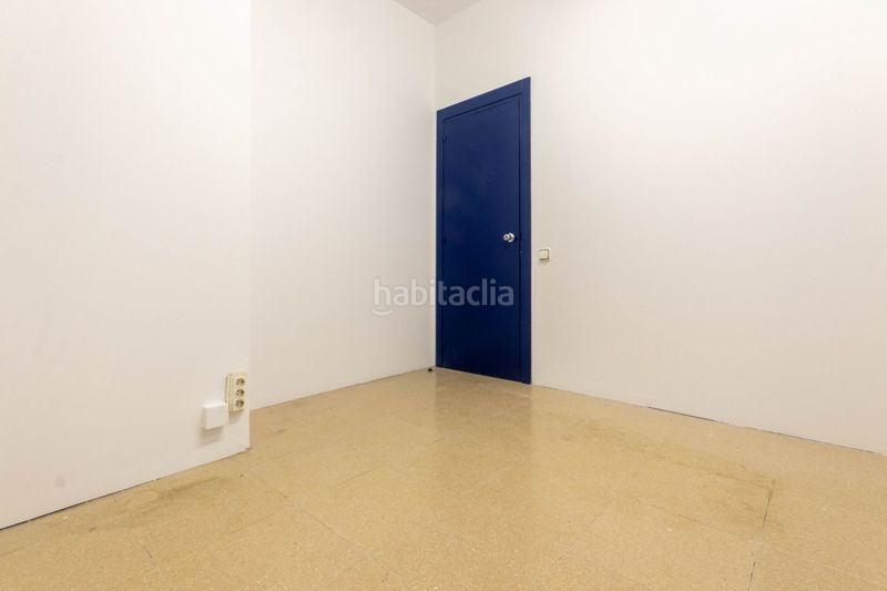 Foto c6b3cc35-628f-4582-936d-85aa16d591db. Local comercial a Eixample Sabadell