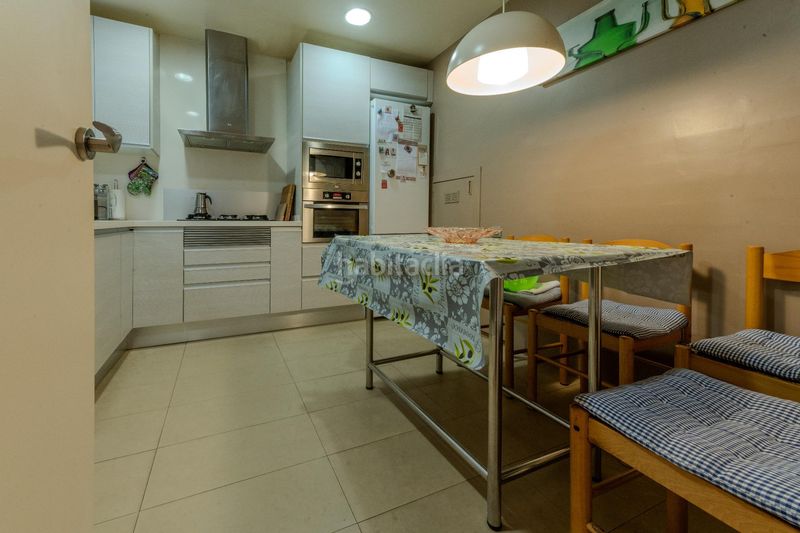 Foto 46a84973-fe37-49ff-875c-391a210a506a. Casa amb calefacció aparcament a Creu de Barberà Sabadell