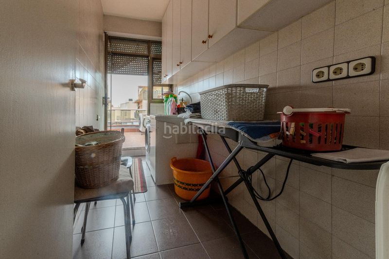 Foto abc3f513-a2b1-411e-913b-52cfd7b3e0f4. Casa amb calefacció aparcament a Creu de Barberà Sabadell