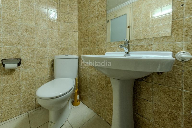 Foto d059c103-2a3d-4eb0-ab34-df6db1d9741d. Casa amb calefacció aparcament a Creu de Barberà Sabadell