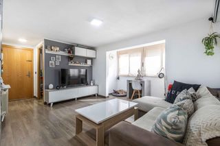 Etagenwohnung in Els Merinals. Piso reformado y totalmente exterior en merinals, listo para ent