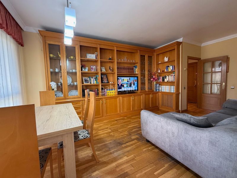 Foto 533b5595-3124-4d8f-85bd-f16b016d469d. Flat with heating in Creu de Barberà Sabadell
