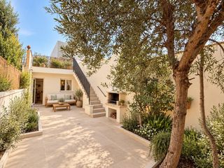 Casa in Eixample. Casas pensadas para vivirlas y patios pensados para disfrutarlos