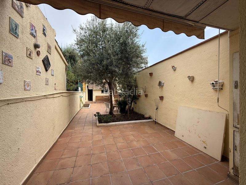 Foto 57bd3e52-f828-41cf-873f-feee4a802a47. Haus mit parking in Eixample Sabadell