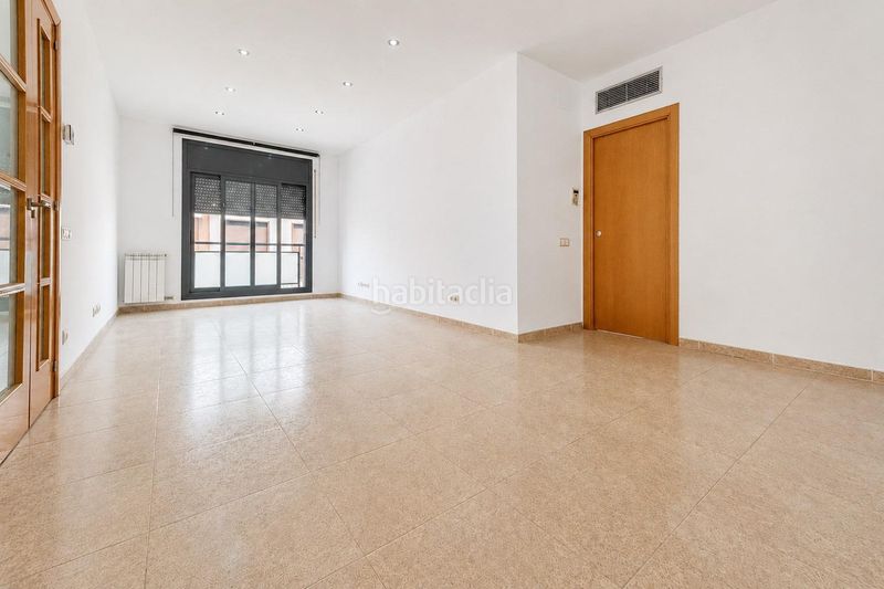 Foto 70ba2bca-e8d1-495a-ae60-ecd5d0bcdf11. Appartamento con riscaldamento in Eixample Sabadell