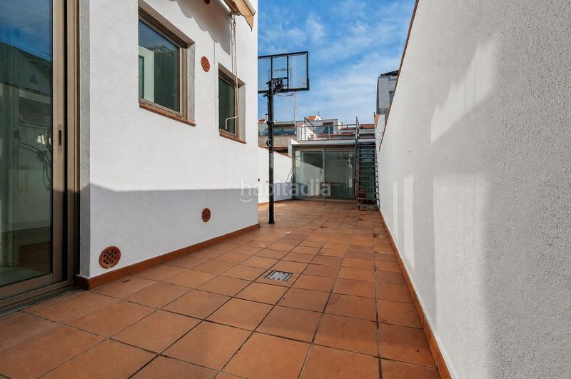 Foto 0b61291a-9e1f-410f-aebe-036f0d1cd8b4. Casa amb calefacció aparcament a Eixample Sabadell