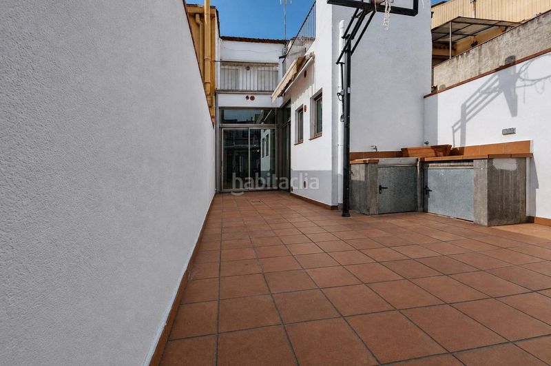 Foto 1d4561ed-7661-4180-b88b-3c2d4187ffaf. Casa amb calefacció aparcament a Eixample Sabadell