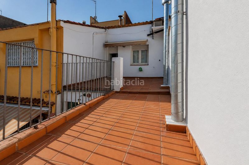 Foto 55be20bd-6ae7-4049-9d94-745bac796830. Casa amb calefacció aparcament a Eixample Sabadell