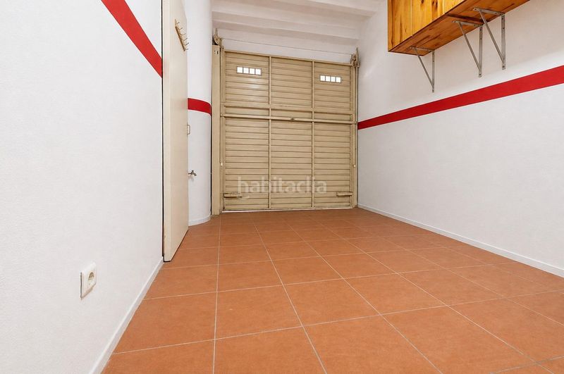 Foto e987bacd-b016-46d0-8c73-a08ab0893af8. Casa amb calefacció aparcament a Eixample Sabadell