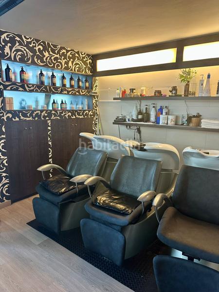 Foto 7f37fd33-9521-4b45-bce1-3ea2e72eacfe. Traspaso local comercial traspaso peluquería unisex en Barcelona