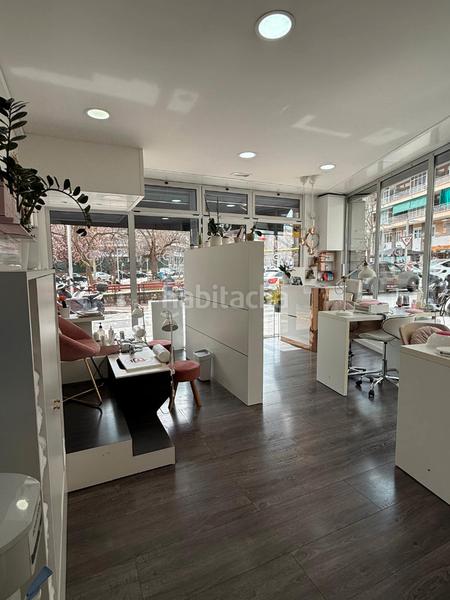 Foto 072efe3f-0be9-4593-91f5-26996acae505. Trapasso locale commerciale in avinguda de josep tarradellas 72 in Barcelona