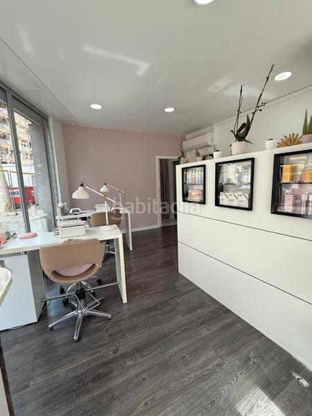 Foto ede263a6-c6fc-4ddc-b5dd-3b692bbeebf4. Trapasso locale commerciale in avinguda de josep tarradellas 72 in Barcelona