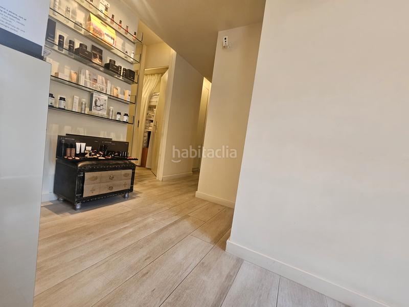 Foto 9c0b1126-1838-4535-8c47-57e70c92777a. Traspaso local comercial traspaso centro de estética avanzada en Barcelona