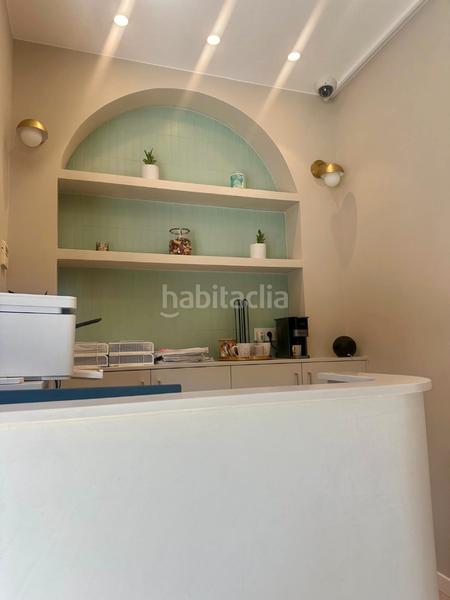 Foto a1eb421e-abf6-42c3-b1dd-2ff1de19a3fe. Traspàs local comercial a La Gavarra Cornellà de Llobregat