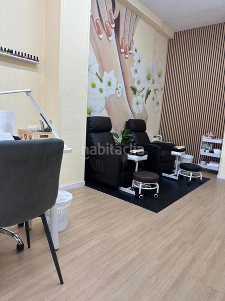 Foto e7087f96-0e22-4645-99c2-11e649d4dad2. Traspaso local comercial traspaso centro de manicure y estética en Badalona