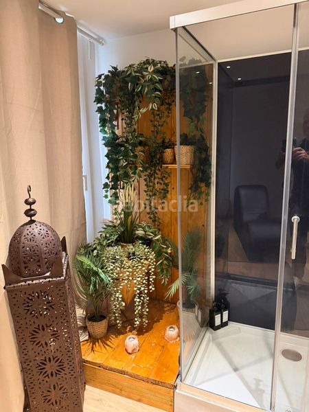 Foto daacebe7-c5b3-47a6-b189-ee8ff0292b9b. Traspàs local comercial a Vila de Gràcia Barcelona