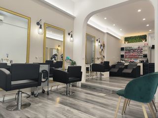 Transfer Business premise in Travessera de gràcia 235. Traspaso peluquería unisex