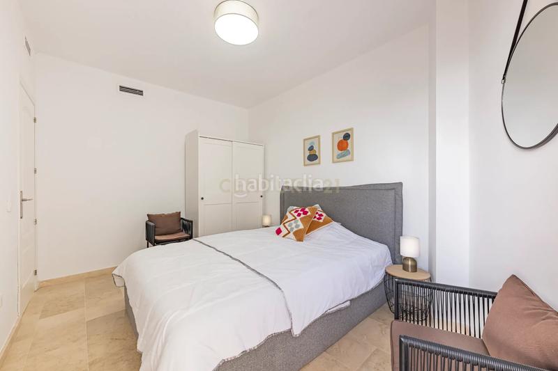 Foto dd6c31f9-d04f-48e9-8c62-ca70a951055e. Pis a calle martagina. urb. small oasis a Chullera Manilva