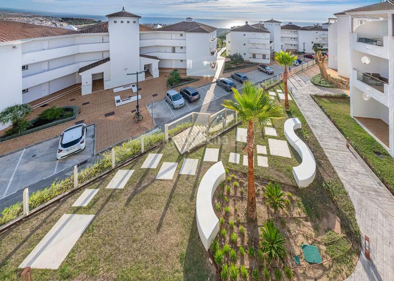 Foto 9c02bf6f-9887-49e0-b7f4-b6dcc620d18a. Piso en calle martagina. urb. small oasis en Chullera Manilva