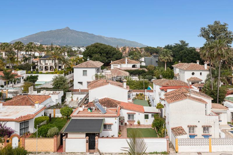 Foto e01e0bb8-7c59-4354-bb2c-a21c4487f011. Maison dans Marbella calle gitanillas dans Nueva Alcántara Marbella