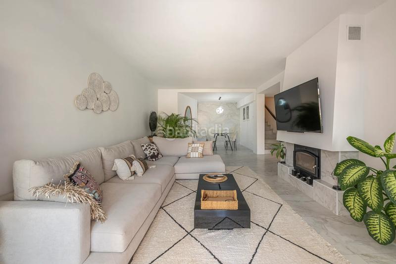 Foto fe6bd5d1-fc74-4121-b52f-883c597cbc6c. Casa a calle jazmín a Paraiso - Barronal Estepona