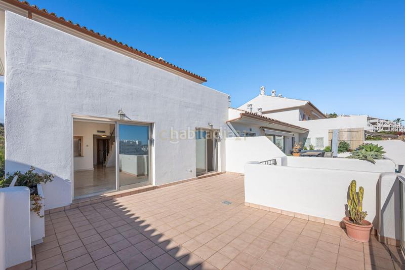 Foto 04219172-1864-445c-85d3-061da7cc8f38. Zweistöckige wohnung mit parking pool in La Concha - Resina Golf Estepona