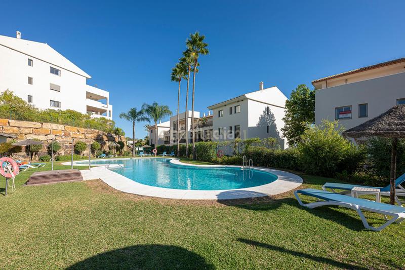 Foto 0b6f7896-1e9c-4f03-b432-89ef81afd64f. Zweistöckige wohnung mit parking pool in La Concha - Resina Golf Estepona