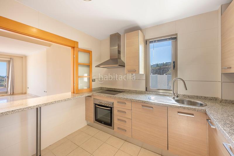 Foto 3df5d609-603c-43ee-8e28-343976649e28. Zweistöckige wohnung mit parking pool in La Concha - Resina Golf Estepona