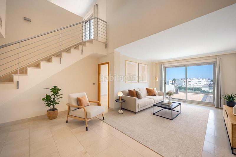 Foto 6456cd93-5351-4a52-8fbf-1ece6a690eb0. Zweistöckige wohnung mit parking pool in La Concha - Resina Golf Estepona