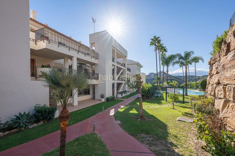 Foto 78d03803-c4c3-4a82-ad18-f26a5aecc0d4. Zweistöckige wohnung mit parking pool in La Concha - Resina Golf Estepona