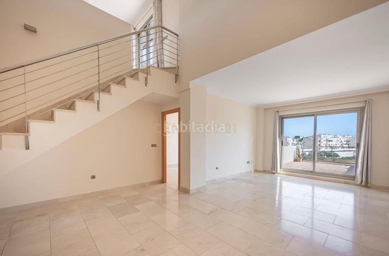 Foto 7f0b910e-9362-49e0-bfca-5cea22030314. Zweistöckige wohnung mit parking pool in La Concha - Resina Golf Estepona