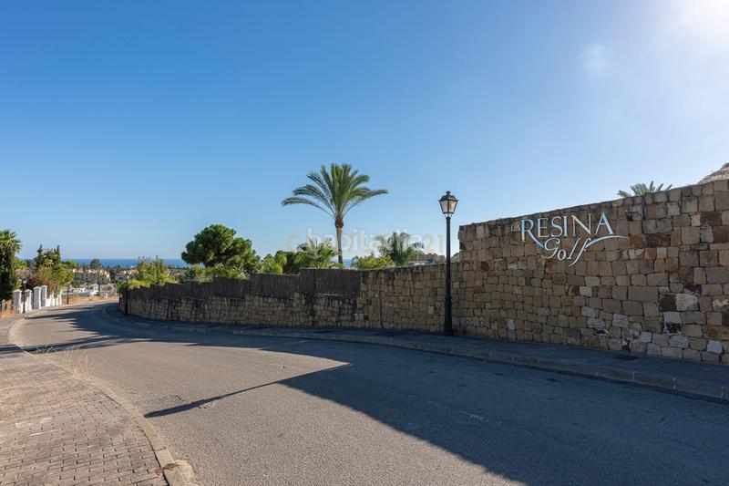 Foto 8beb2b06-d48f-4115-932e-3634fcb4e15a. Zweistöckige wohnung mit parking pool in La Concha - Resina Golf Estepona