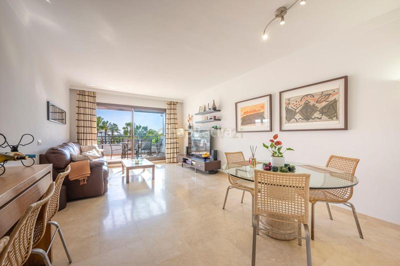 Foto 139a6fcf-3f7f-4e7a-a164-3739dc10c3db. Apartament amb piscina a La Concha - Resina Golf Estepona