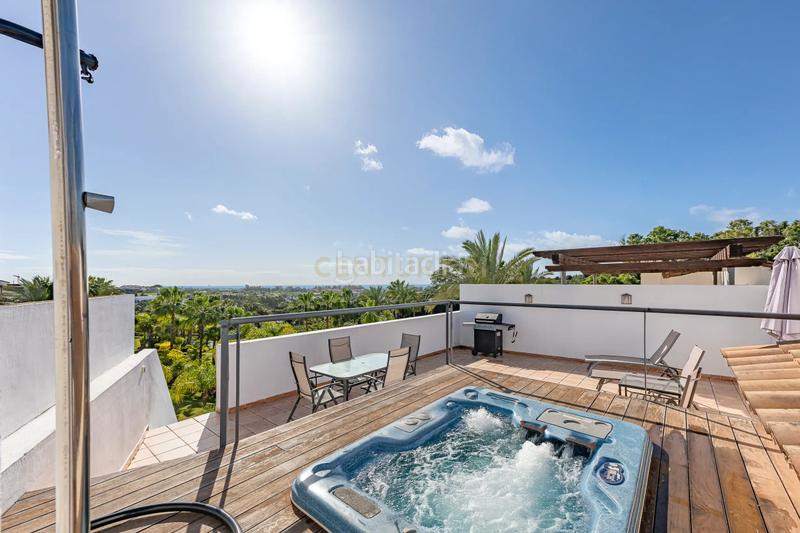 Foto 59b3844e-c2af-407b-b10d-28074f18370c. Apartament amb piscina a La Concha - Resina Golf Estepona