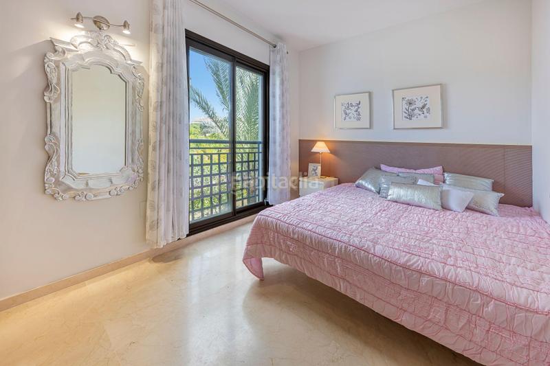Foto 5ea46d5e-67aa-429b-8bc1-709a83b7a10c. Apartament amb piscina a La Concha - Resina Golf Estepona