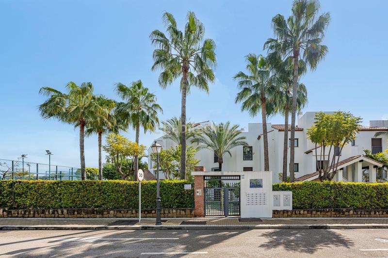 Foto 6624e07a-771c-4aae-9d82-3d2331144ec1. Apartament amb piscina a La Concha - Resina Golf Estepona