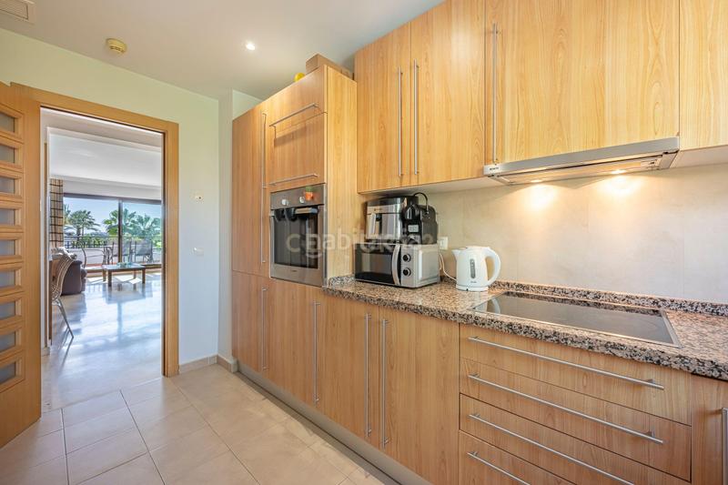 Foto 7b54fc81-8403-4dc5-afa7-89e5db1c013e. Apartament amb piscina a La Concha - Resina Golf Estepona