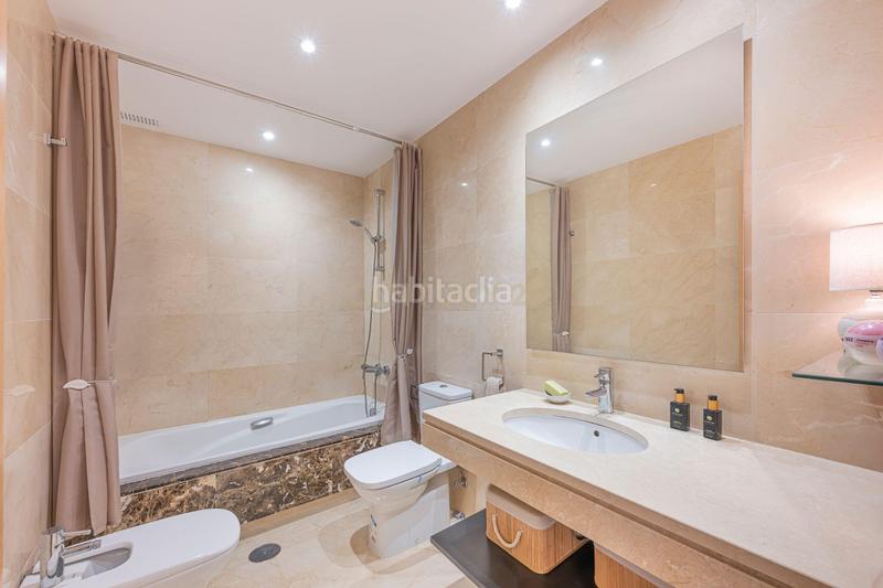 Foto 89c7048f-52ef-4183-b788-bdb4df6c40cb. Apartament amb piscina a La Concha - Resina Golf Estepona