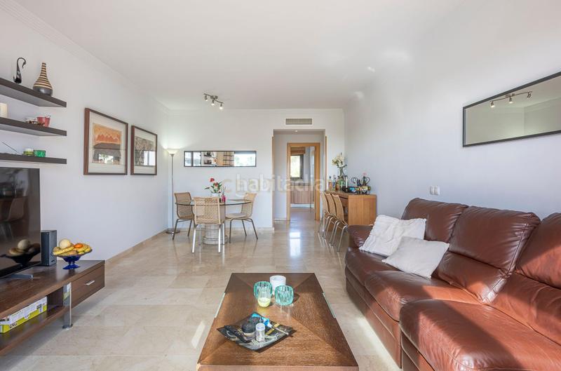 Foto 905e55a0-42a4-4662-a797-acbbdcc40e3f. Apartament amb piscina a La Concha - Resina Golf Estepona