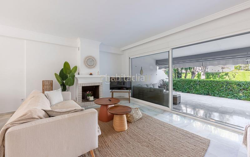 Foto adfeec86-b5eb-4991-998d-83e941e9e8d6. Casa a schiera con piscina in Nueva Alcántara Marbella