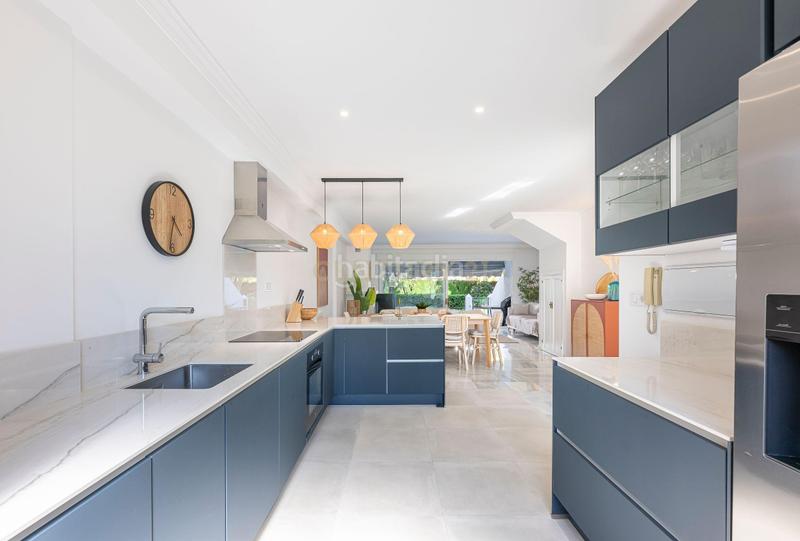 Foto c772b8ab-c95d-4970-9e55-14c29207165b. Casa a schiera con piscina in Nueva Alcántara Marbella