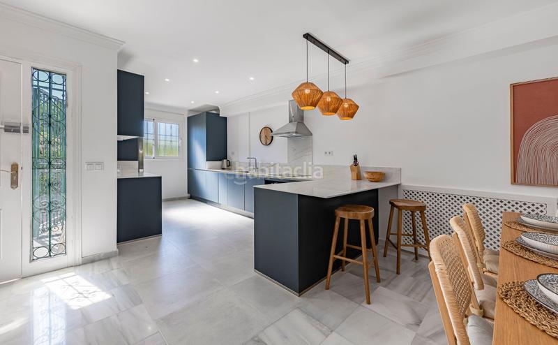 Foto f7bfa517-2d9e-4ce5-8978-5139e963886f. Casa a schiera con piscina in Nueva Alcántara Marbella