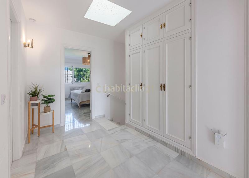 Foto fa6596a9-f356-4ceb-af25-e7c069ed0066. Casa a schiera con piscina in Nueva Alcántara Marbella