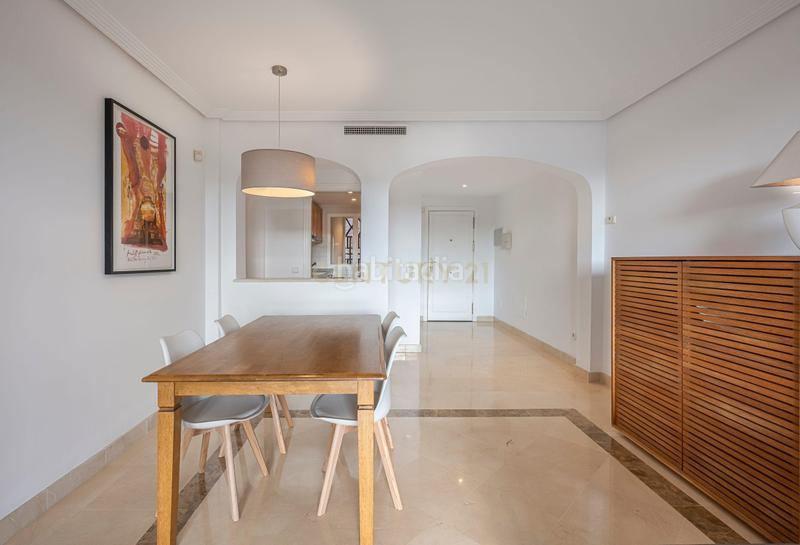 Foto 53ed6278-acbf-4817-ba74-c5215386c813. Lloguer apartament amb piscina a los arqueros - puerto del almendro Benahavís