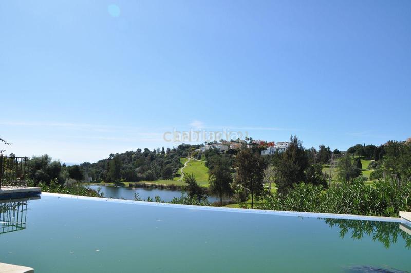 Foto e30fe128-dd72-47f8-ba2d-f060596a8de2. Chalet avec parking dans La Alquería Benahavís