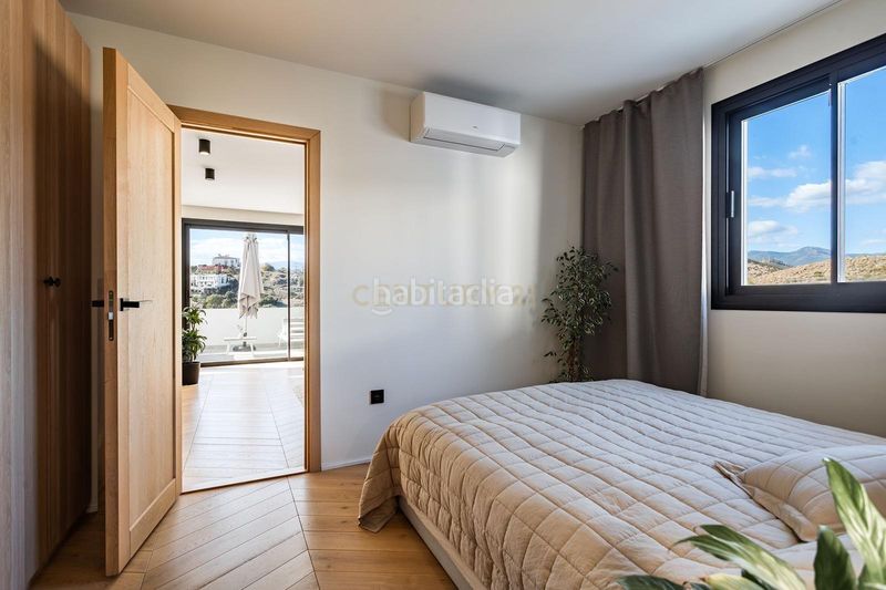 Foto d917414c-d1af-4f7e-afbf-e744ce9e89b0. Casa amb aparcament piscina a La Alquería Benahavís