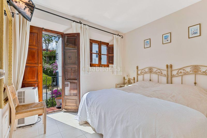 Foto 4558a8cf-396b-4a44-be66-068a930e9a97. Casa amb piscina a Los Naranjos Marbella