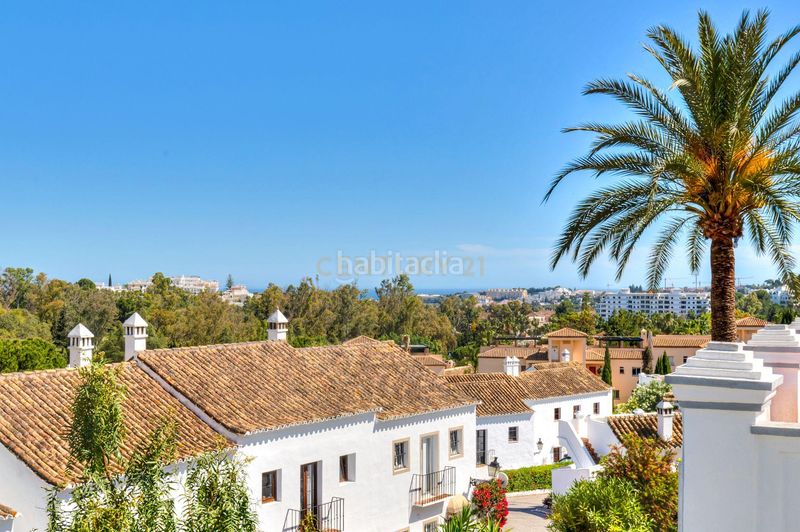 Foto 8f1383be-30dd-4097-b016-97f9a253ce7e. Casa amb piscina a Los Naranjos Marbella